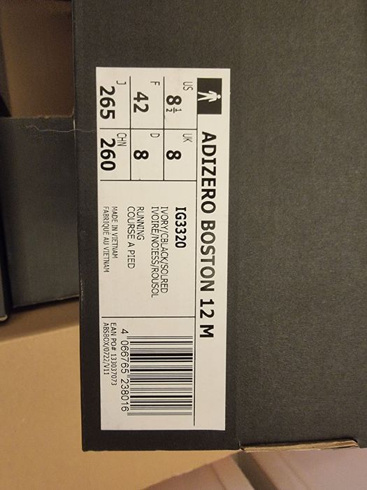 Vând adidas boston12