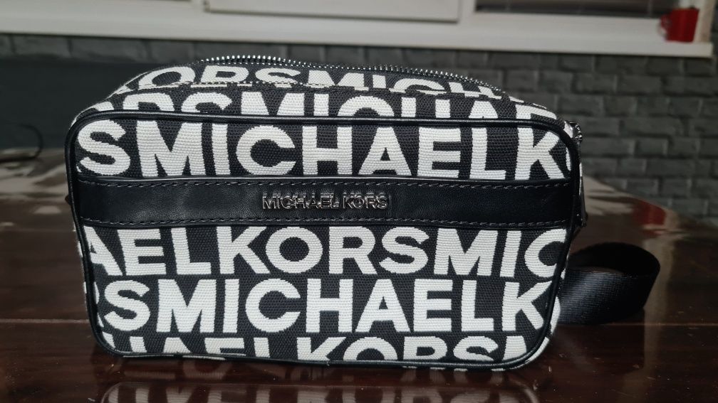 Чанта Michael Kors