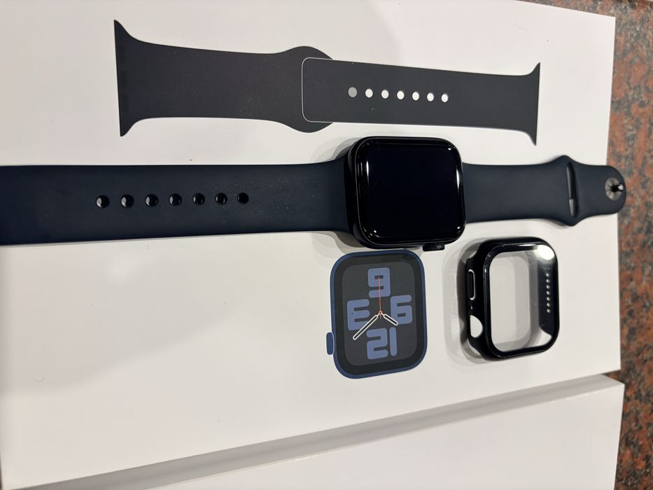 Часовник Apple Watch SE (Gen 2) 44mm