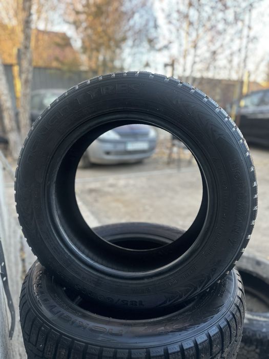 Зимние шины Nokian Nordman 7 185/60 R15 88Т с шипами
