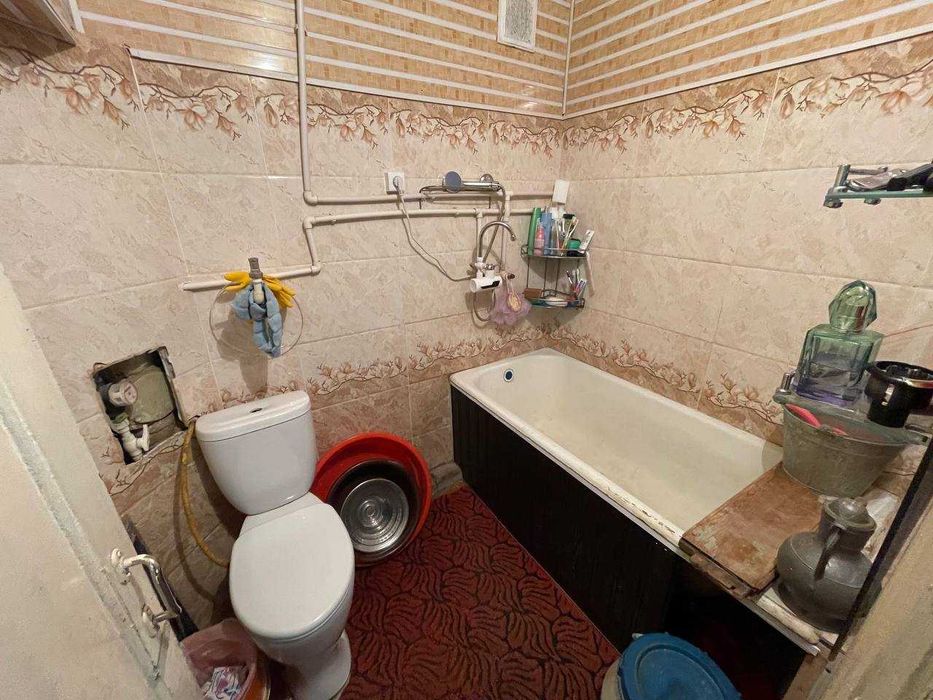 Срочно 2 хонали квартира сотилади №371