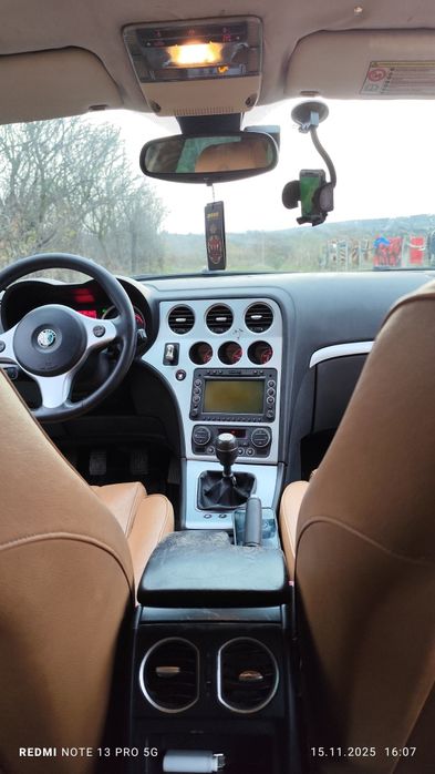 Vând sau schimb Alfa Romeo 159