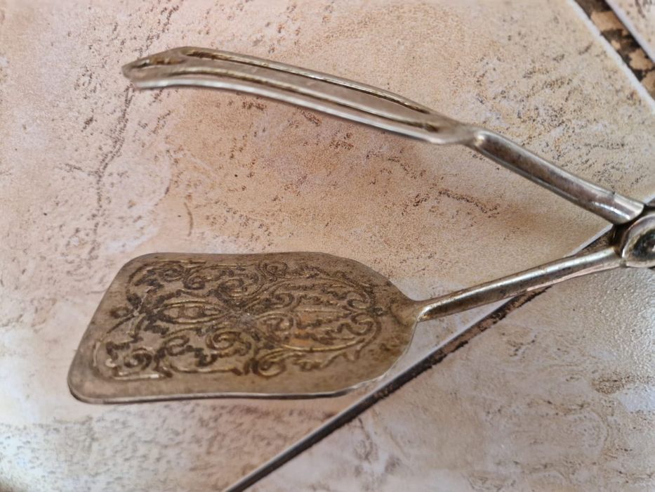 Tacamuri Alpaca. Obiecte vechi, vintage.