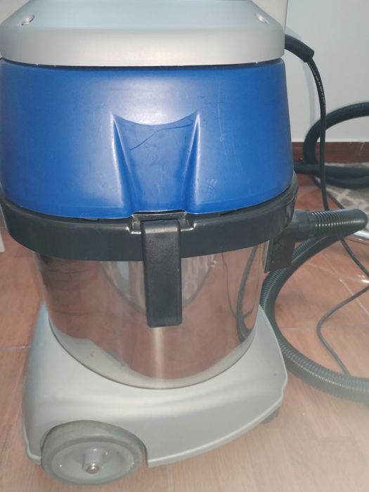 Aspirator profesional