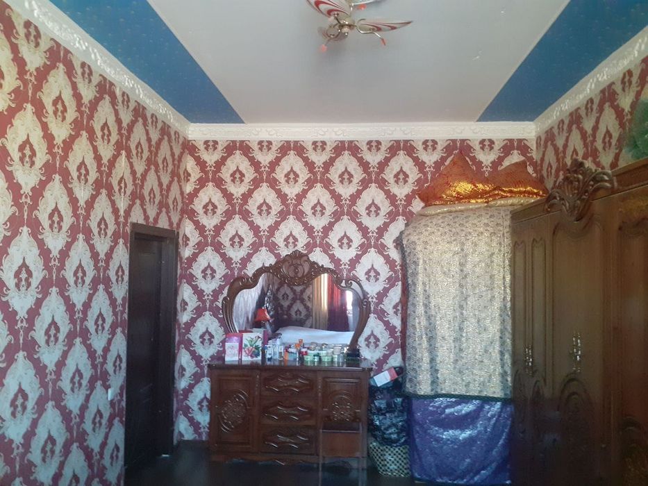 Навоийда,Варк 2,котедж сотилади евро ремонт ҳама шароит мавжуд