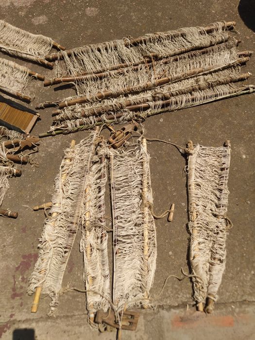 Кросна и нищелки от тъкачен стан