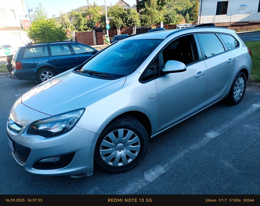 Opel Astra J Sports Tourer