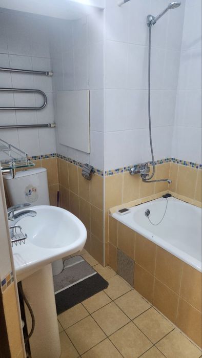 Максим Горький , БИЙ, метро 3/3/5