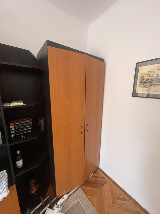 Mobilier biblioteca, birou