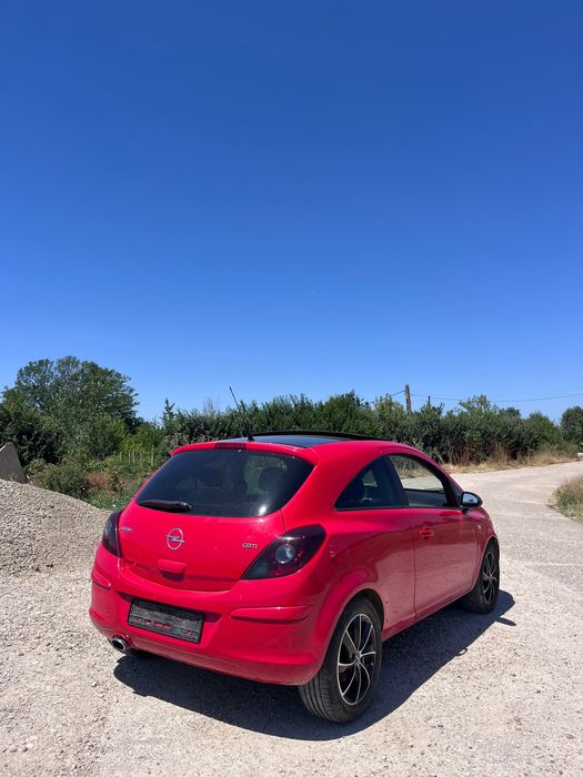 Vând Opel Corsa D!