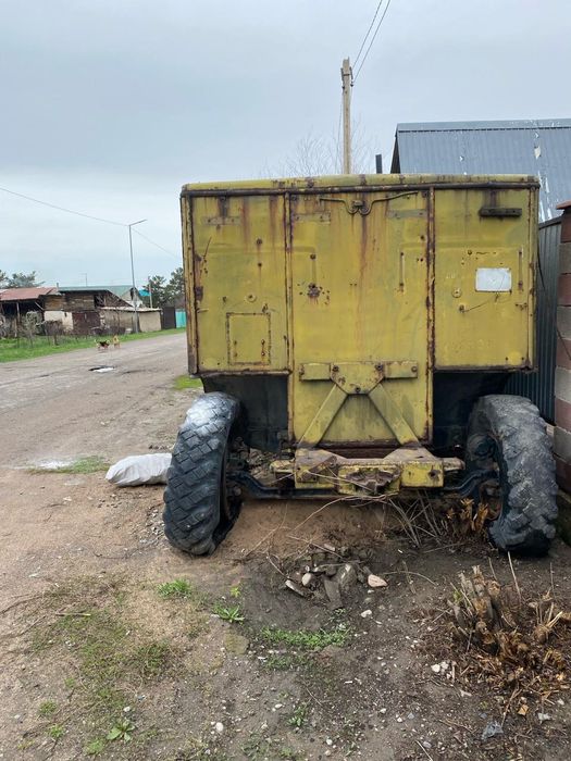 Продам будку на колесах