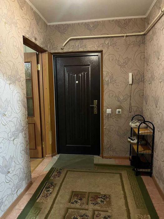 Продам однокомнатную улучшенную,  3мкр