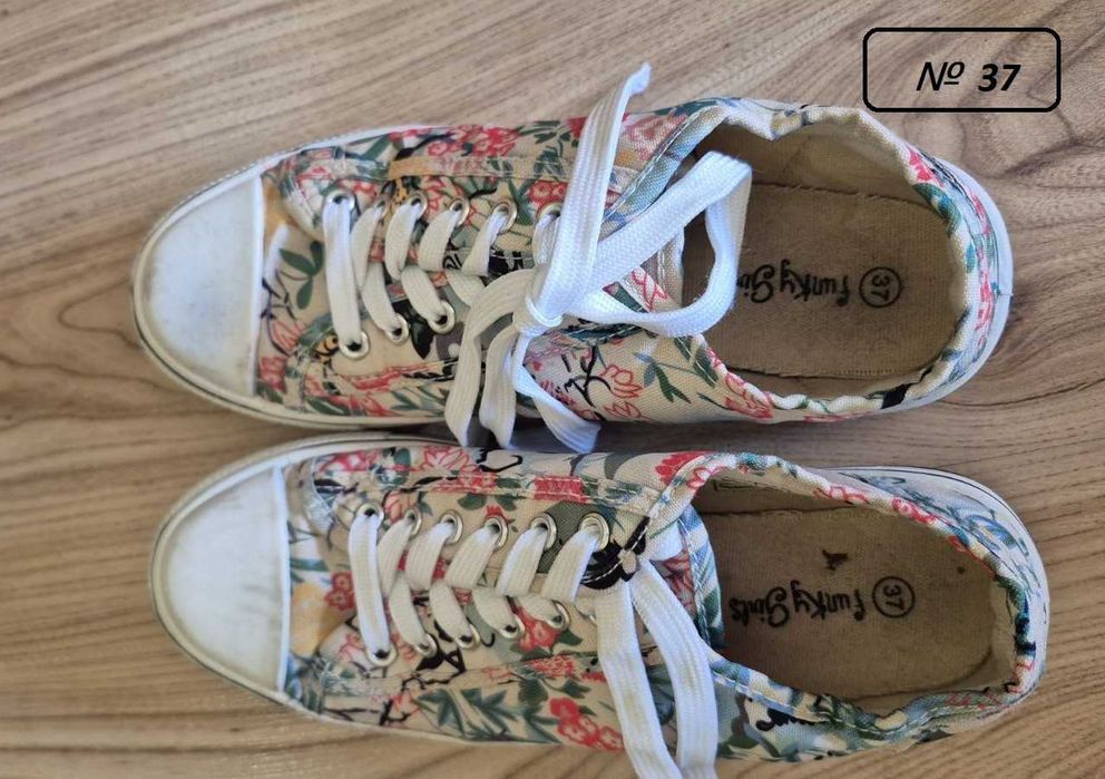 Боти и кецки - Funky, Vans