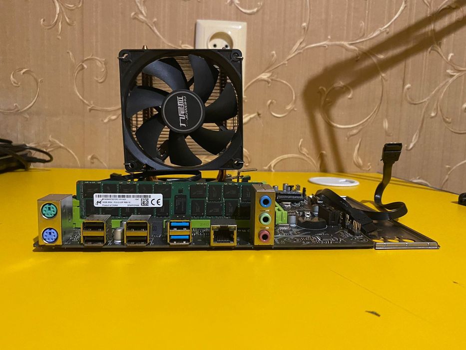 Материнская плата ×99