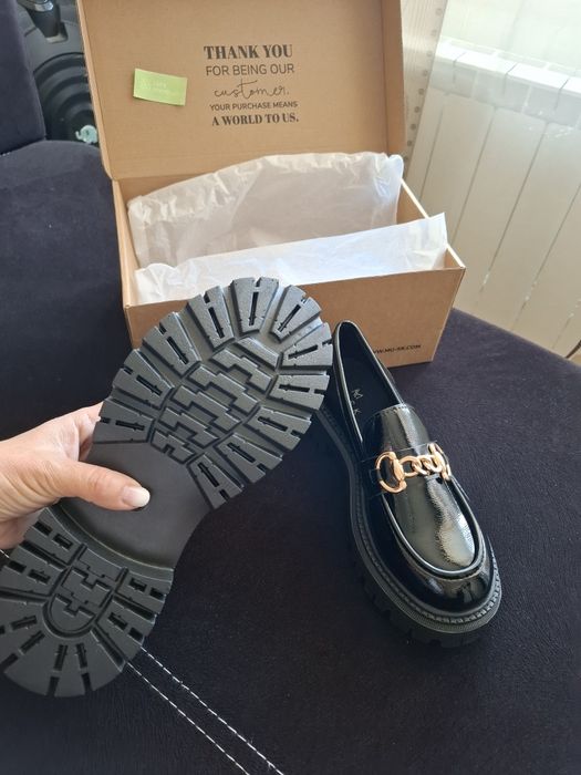 Обувки тип челси, чисто нови