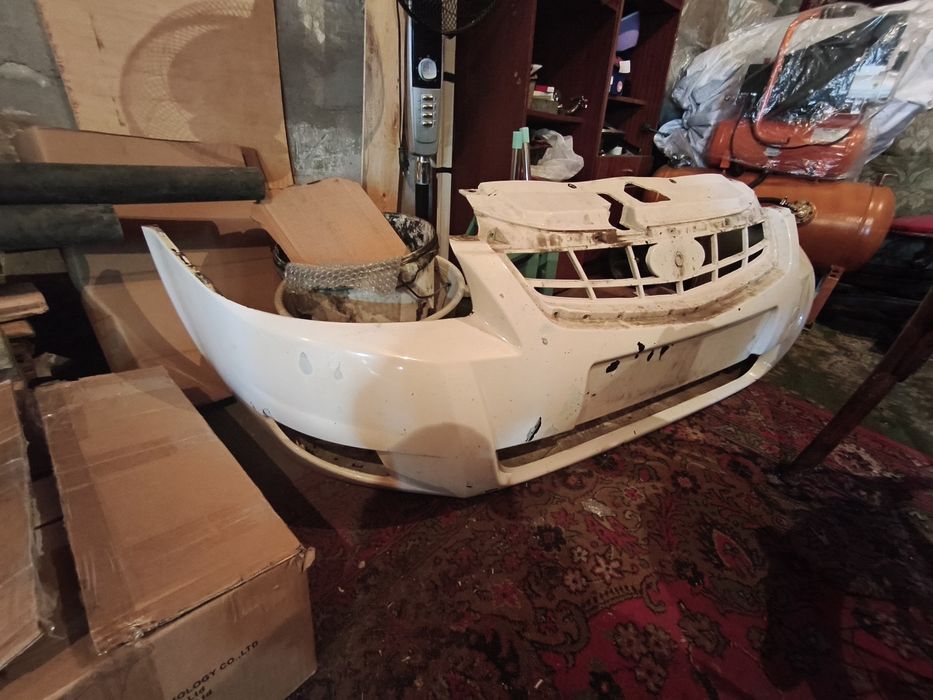 Продам бампер приора 2