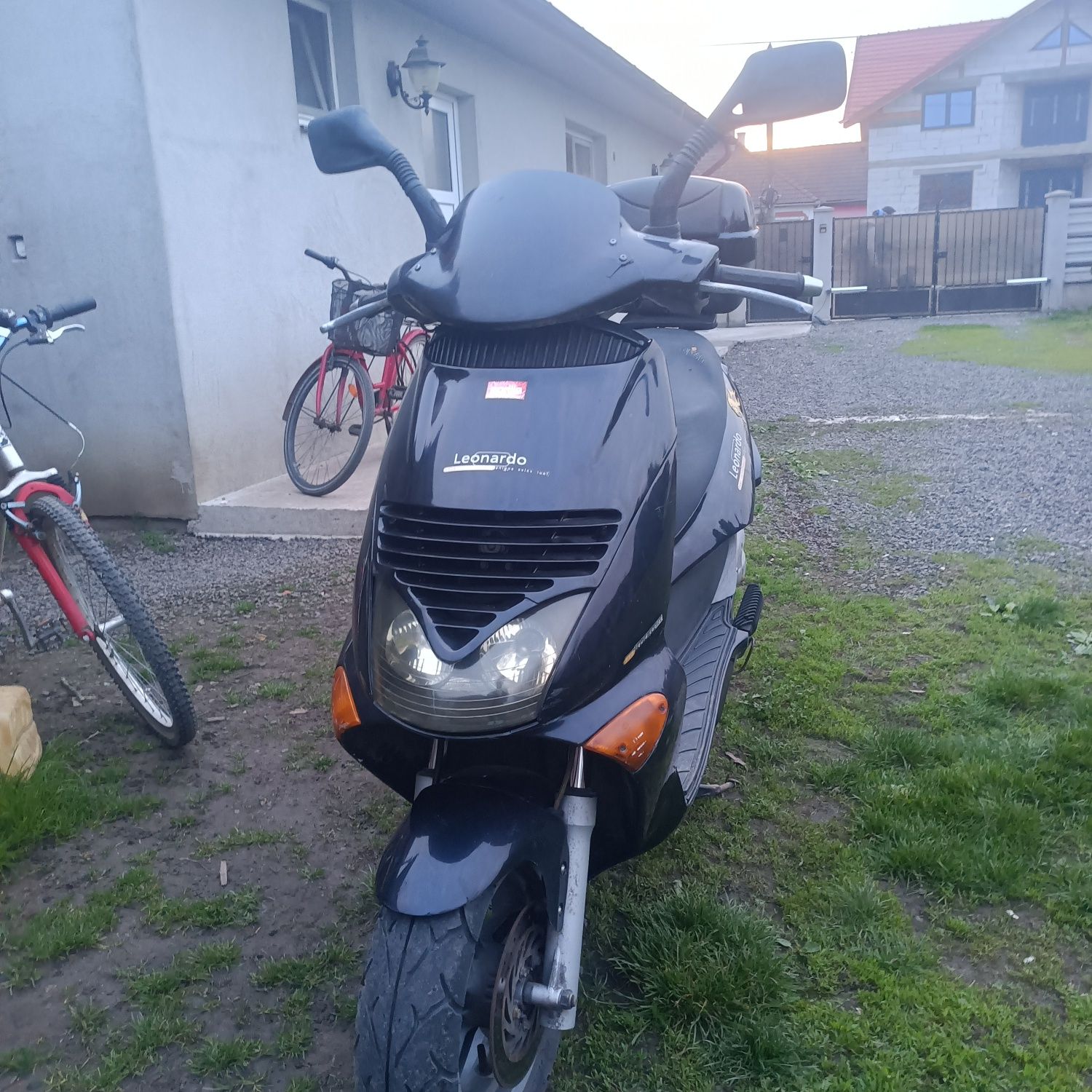 Aprilia Leonardo