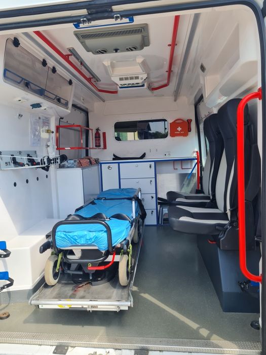 Ambulanta înmatriculată și omologata