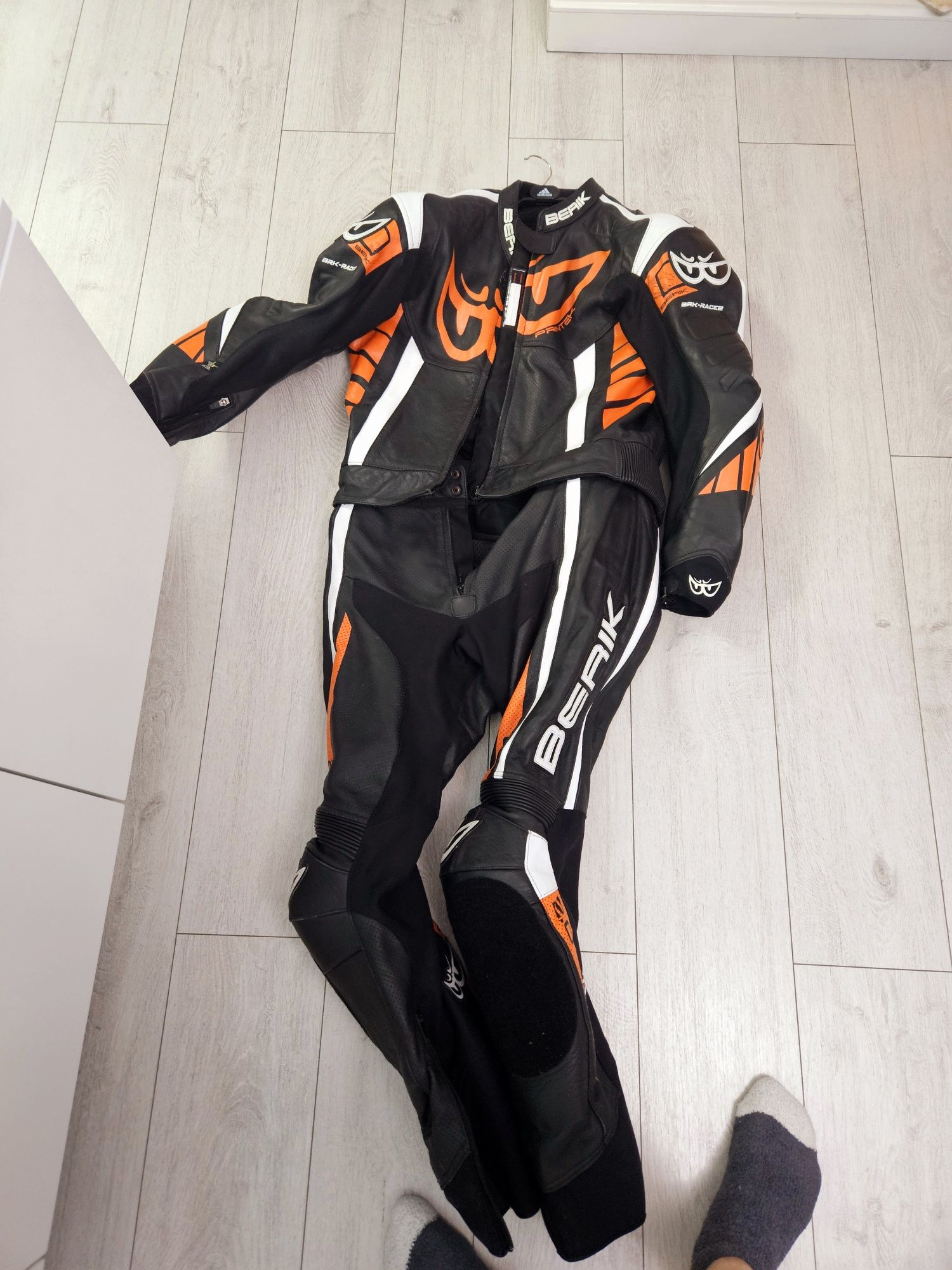 Costum MOTO BERIK 2.0 Brk Race 2 (Marimea 54) impecabil