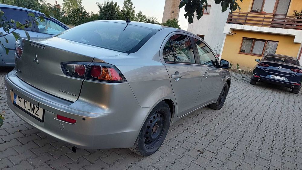 Mitsubishi Lancer 2013, 366000 km