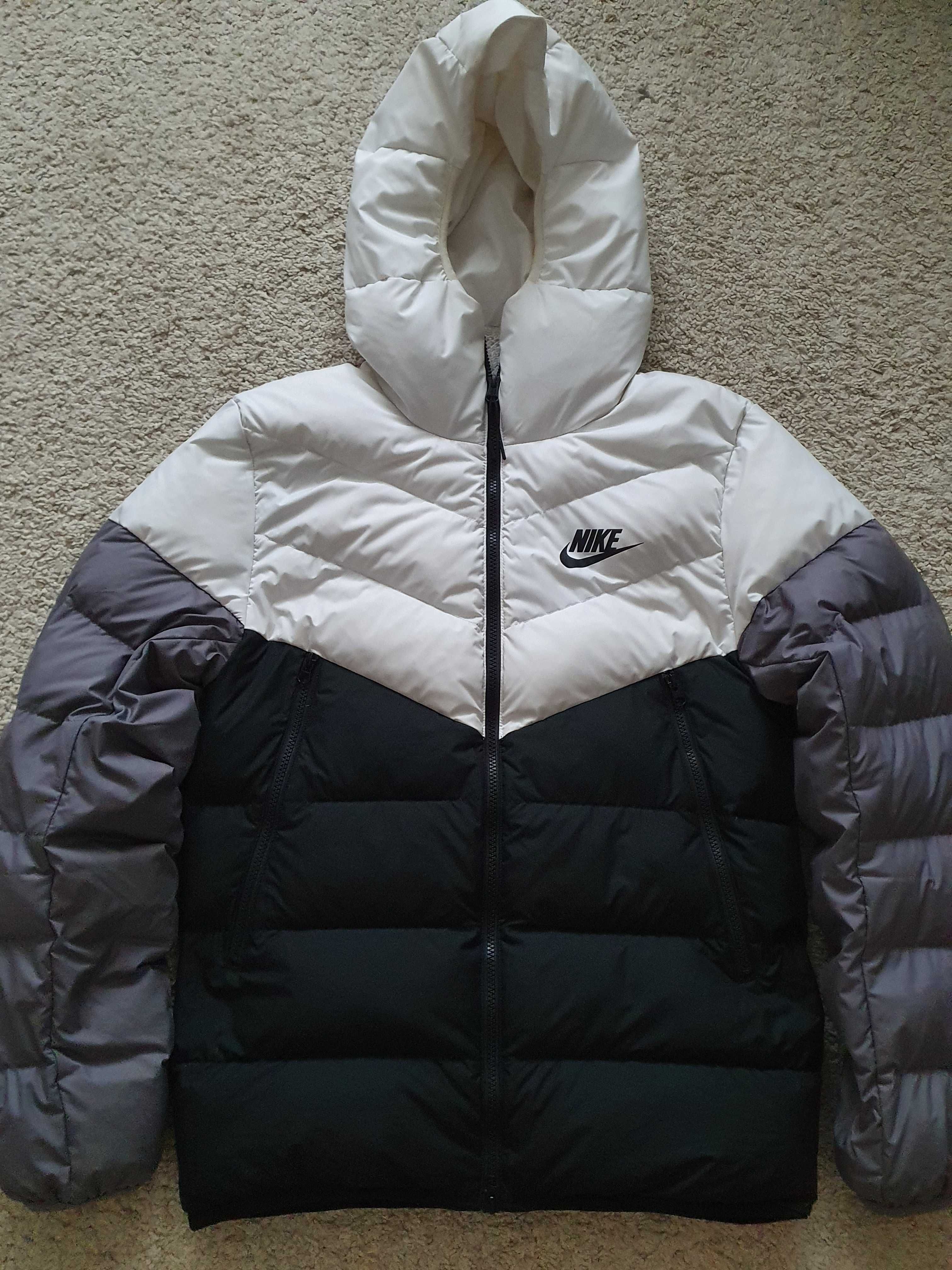 Geaca Nike Tech Sportswear Down Fill Windrunner barbateasca marimea S