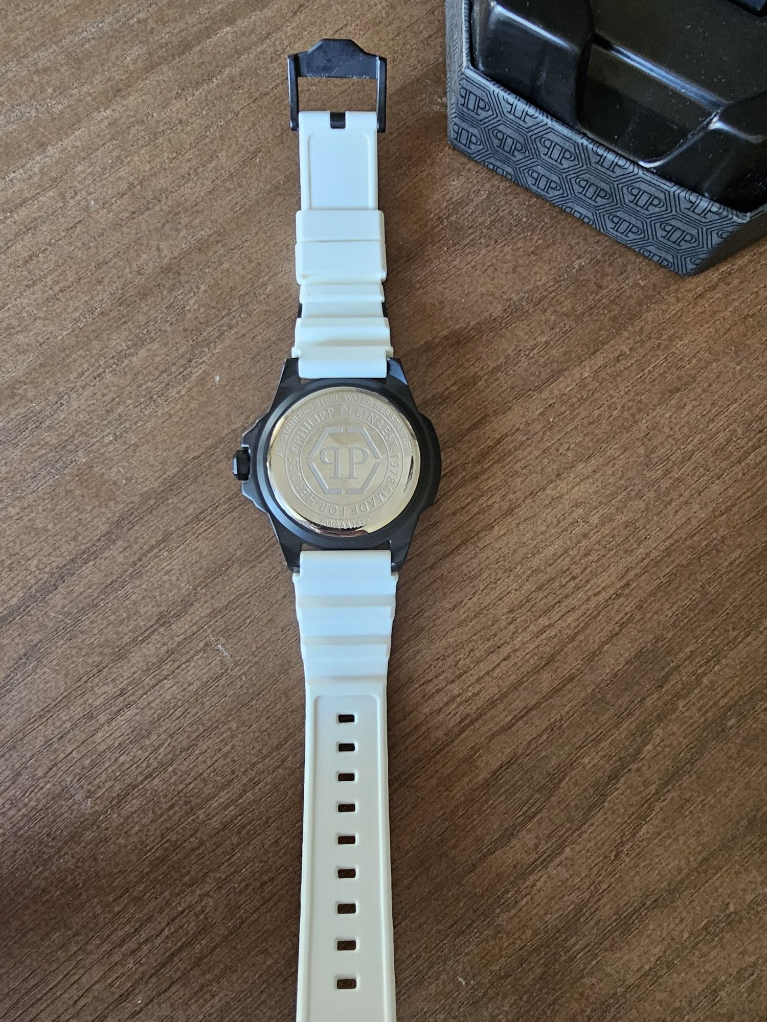 Philip plain watch - the SKULL - pwaaa1822