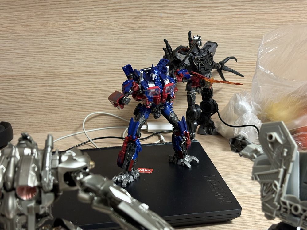 Оптимус Прайм трансформеры игрушка робот transformers optimus prime