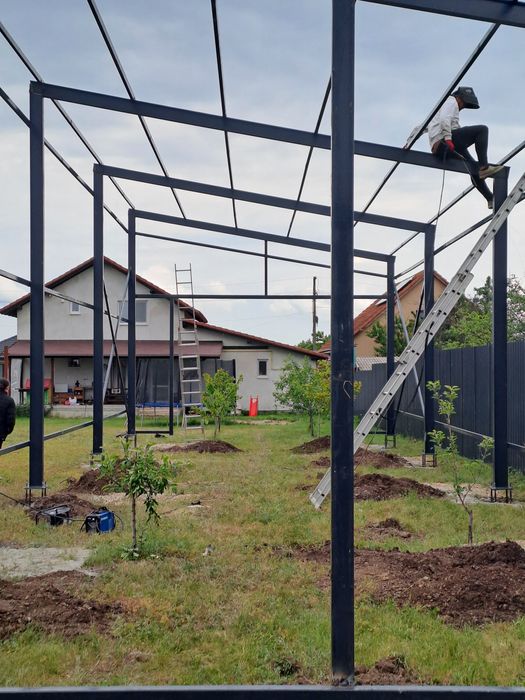 Vand hala metalică Avem pe stoc 
Asiguram transport și montaj Dorim se