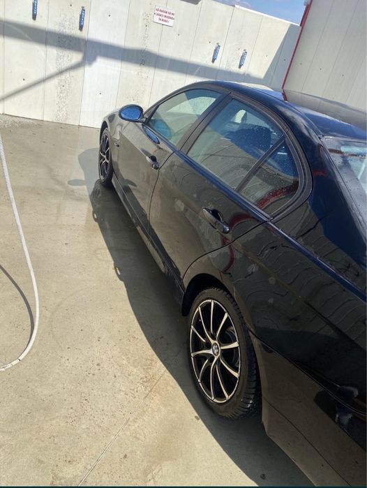 Vand sau schimb BMW 318i