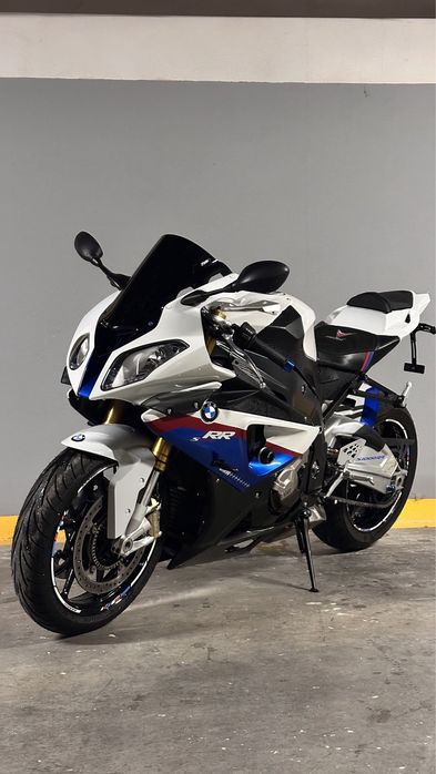 Bmw s1000rr akrapovic