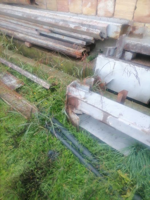 Метален навес за покрив