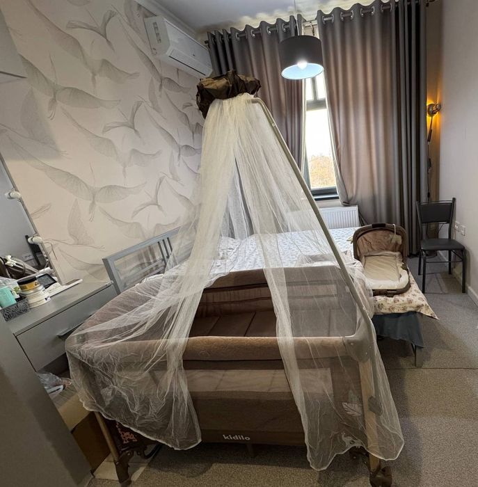 Кроват манеж продаётся сотилади