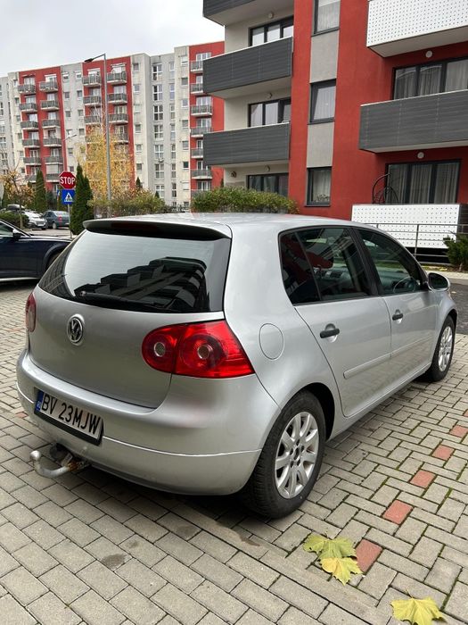 Vând Volkswagen Golf 5, 2.0 TDI 1900 € NEGOCIABIL