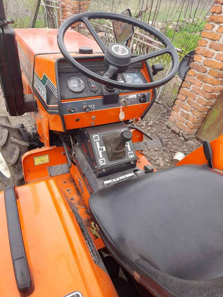 Hinomoto E 1804 Японски трактор