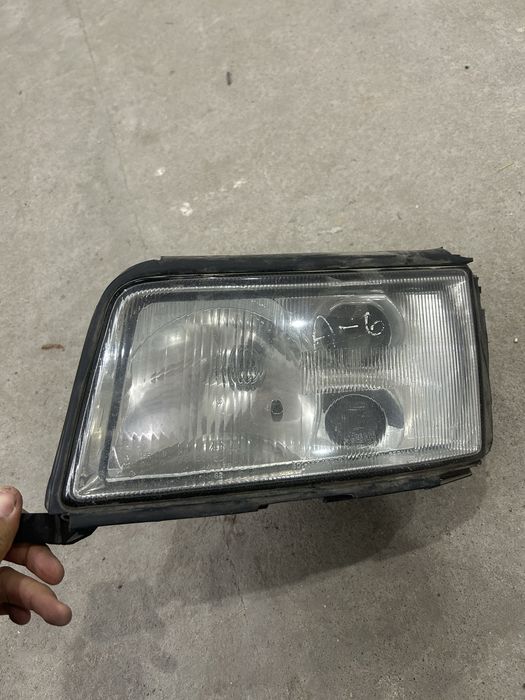 Фара от audi s4 левая