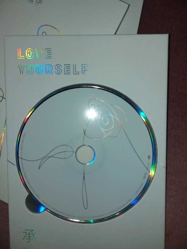 Love yourself Her-carte BTS-CD-poza V