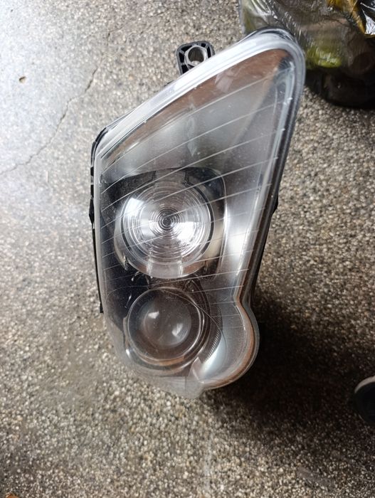 Фар и части за табло vw pasat