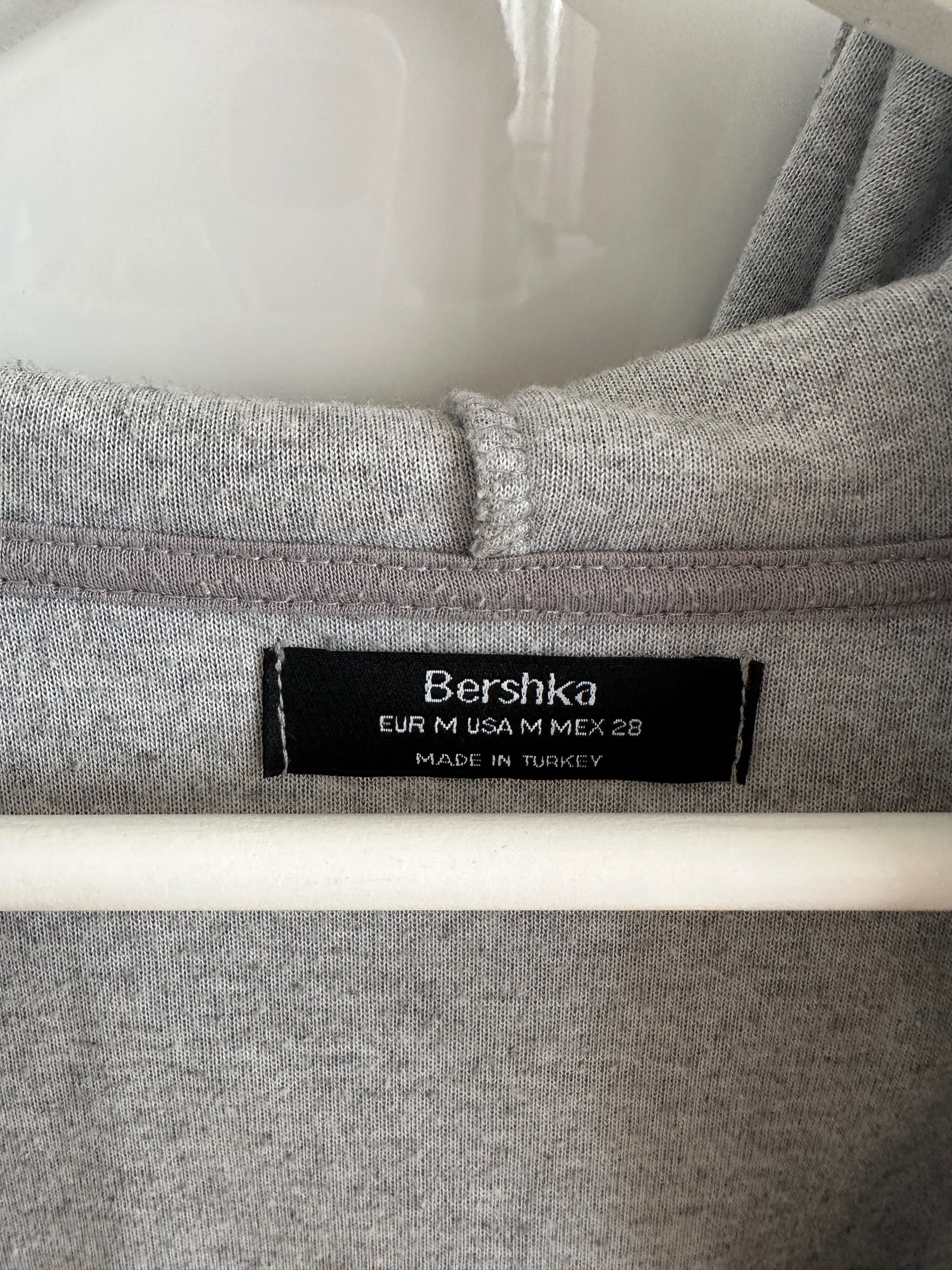 Bershka Плюшен сив суитчер