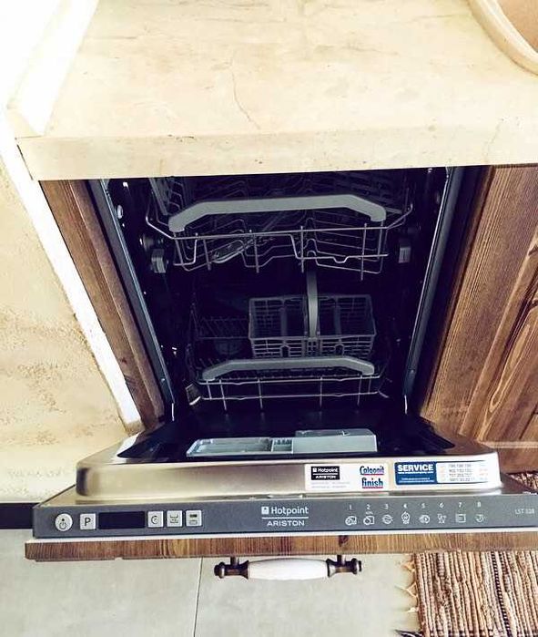 Дава се под наем Тристаен апартамент в Бургас, Център - 97 кв.м за 300 € - Снимка #12