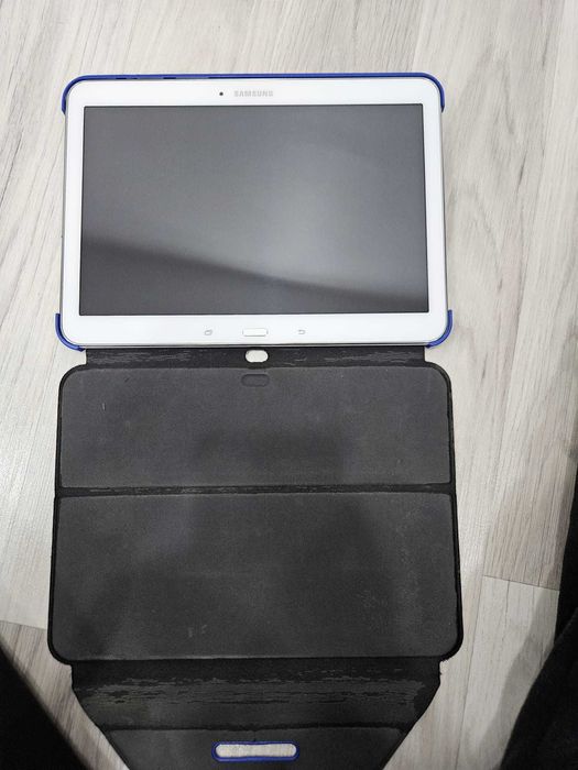 Tabletă Samsung Galaxy Tab4 SM-T535 - Stare excelentă + husă protecție