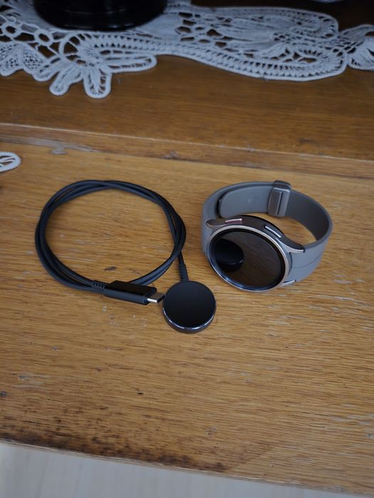 Samsung whatch 5 pro