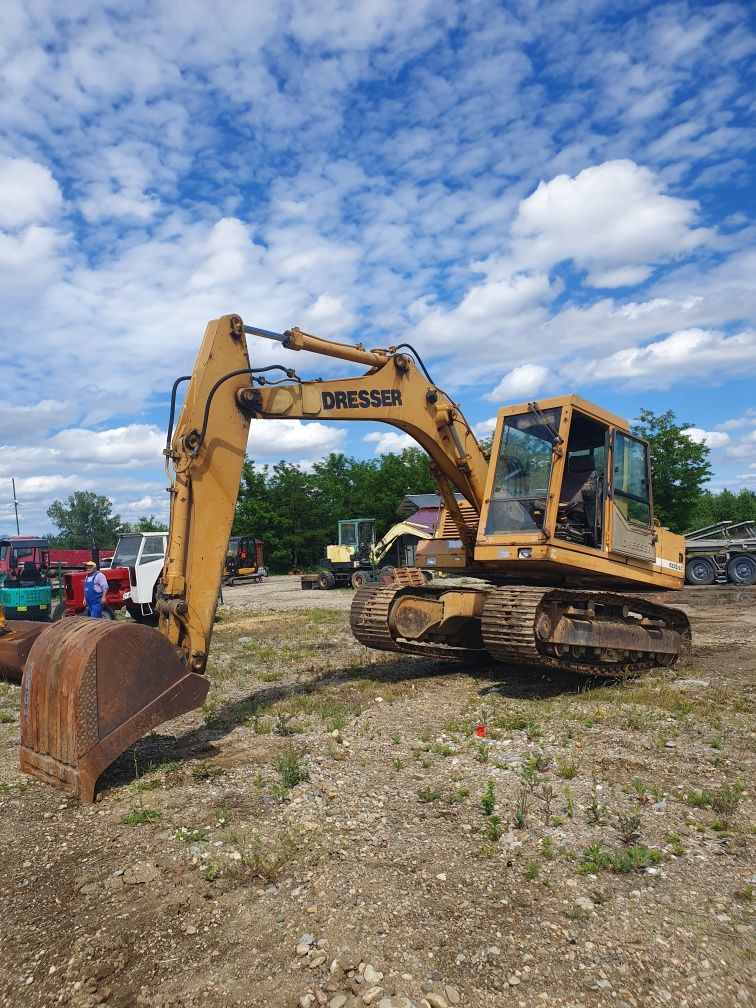 Excavator 15 t. Comenzi Joistik. Cilindri Noi, Schimb Terenuri= 10999€