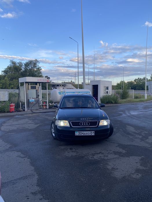 Продам машину Ауди а6 с5