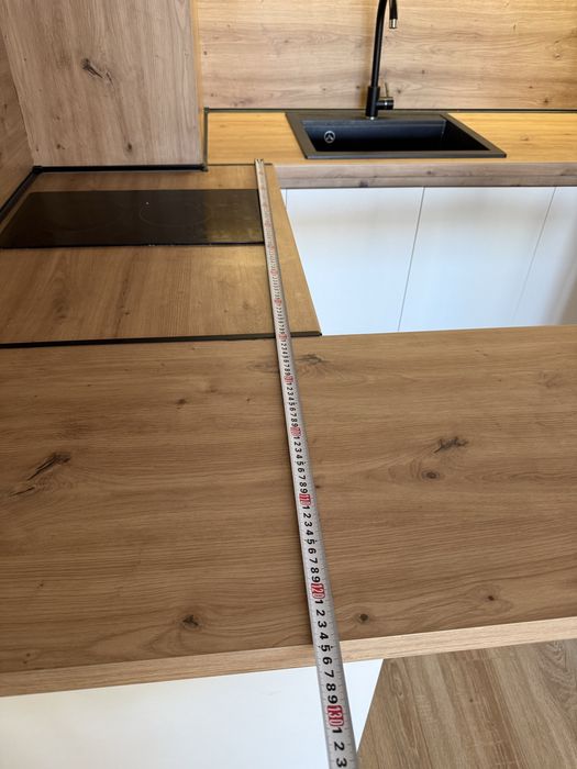 Продавам модерна кухня – почти неизползвана!