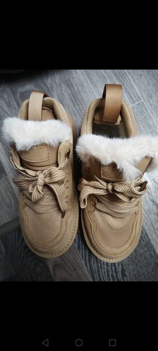 Продам модную зимнюю подростковую обувь, новая, не подошёл размер - 39