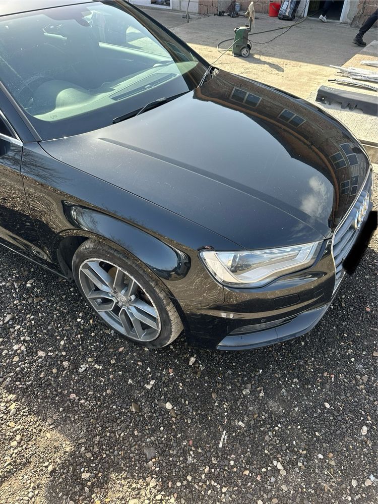 Dezmembrez Audi A3 8V 2.0 TDI CRL / CRLB, Berlina