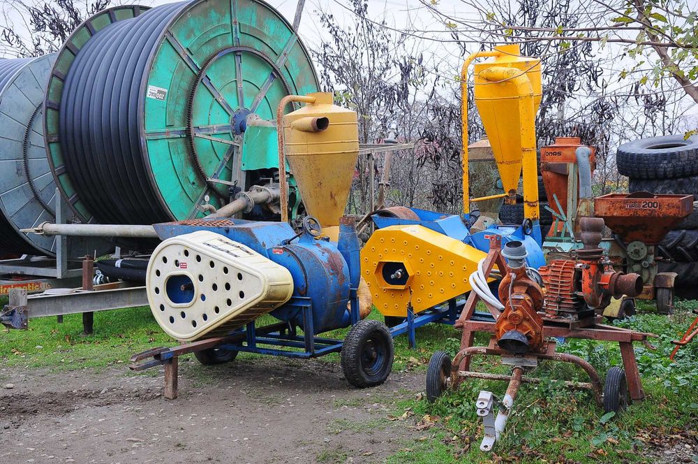 Moara cu ciocanele macina 3t/H boabe-stiuleti-paioase-resturi vegetale