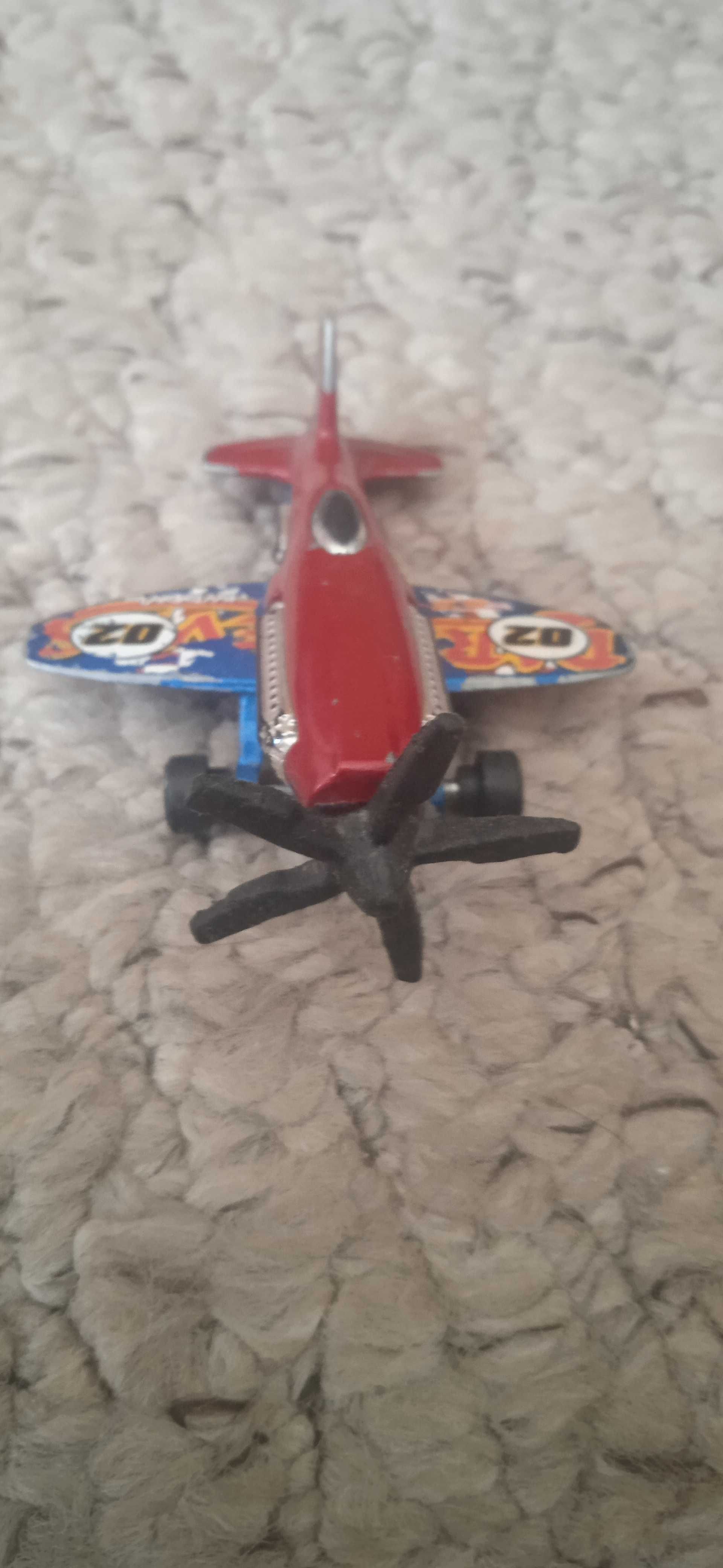 Модель Hot Wheels C 2719 1 :64 литье. Индонезия.
