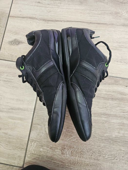 Продавам мъжки сникърси Hugo Boss Space