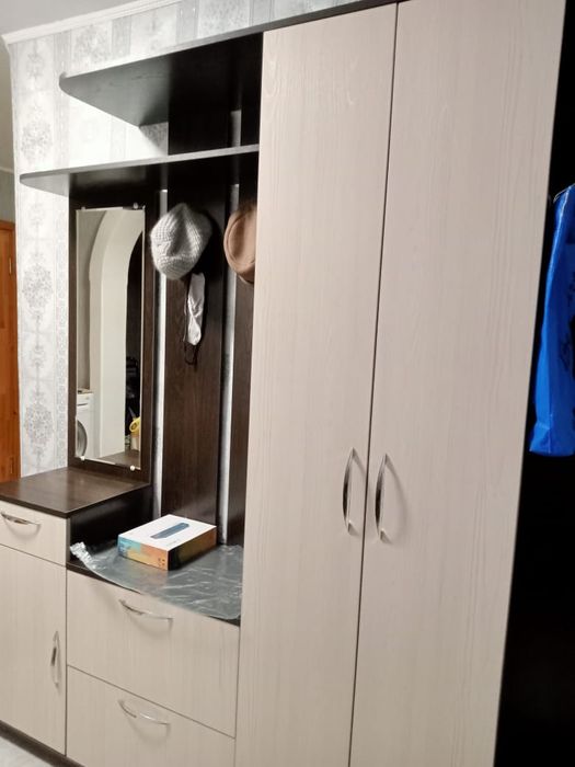 Продаю шкаф для прихожки